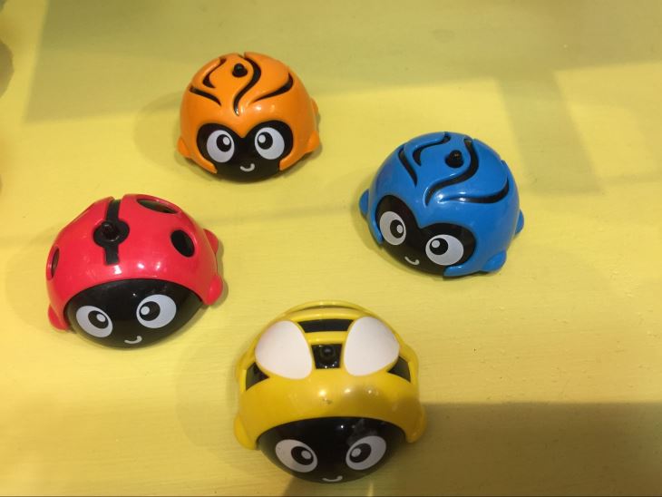 Pull Back Bug Car With Spinning Top Capsule Toy Vending Machine 6