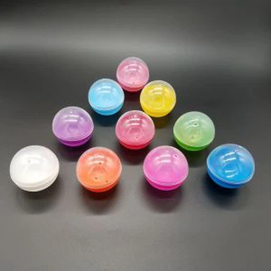 Bán toàn bộ chất lượng cao 65mm nhựa Toy Capsule